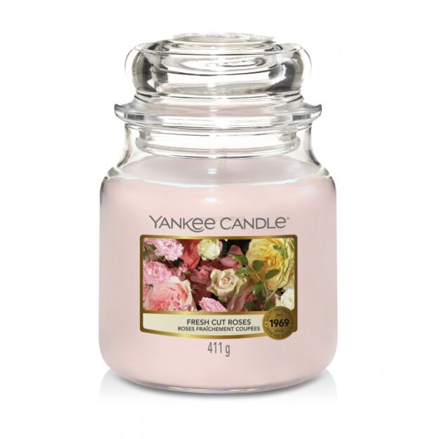 Fresh Cut Roses Yankee Candle - średnia świeca zapachowa