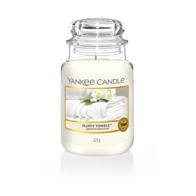 Fluffy Towels Yankee Candle - duża swieca zapachowa