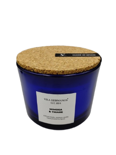 Mimosa & Thiare - Vila Hermanos - świeca zapachowa 350g - seria Apothecary Cobalt Blue