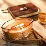 Golden Bourbon - Woodwick - świeca zapachowa elipsa z drewnianym knotem - nowość 2025 - 4