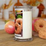 Apple Cider Donut - Kringle Candle - duża świeca z dwoma knotami (624g) - 3