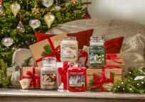 Christmas Magic - Yankee Candle - duża świeca zapachowa - 3