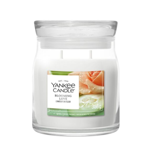 Yankee Candle Blooming Love - średnia świeca zapachowa 368g