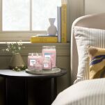 Yankee Candle Pink Sands mała świeca zapachowa 110 g - 2
