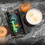 Abduction - Kringle Candle - duża świeca z dwoma knotami (624g) - seria Halloween - 4