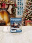Kringle Candle Here Comes Santa Claus - wosk zapachowy 64 gram - 2