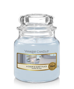 A Calm & Quiet Place Yankee Candle - mała świeca zapachowa