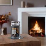 Yankee Candle Crackling Embers – duża świeca zapachowa Signature 567 g - 3